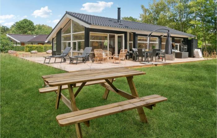 3 Bedroom Awesome Home In Gørlev