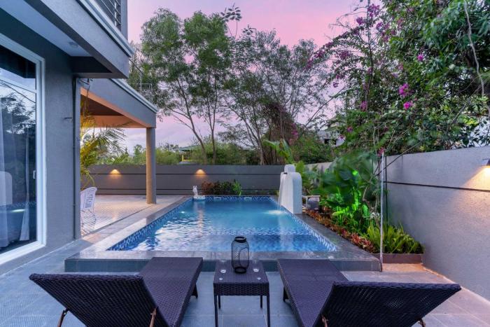 StayVistas Odessa Enclave - Mountain-View Villa with Private Pool, Balconies & Snooker Table