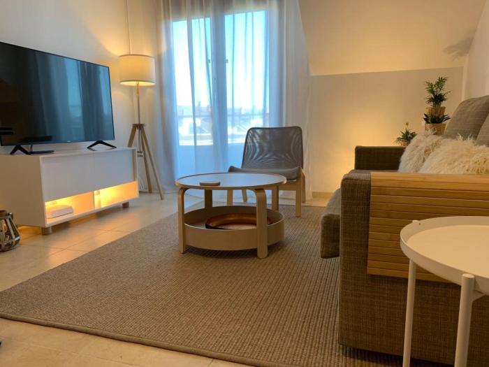 "SANXENXO HOLIDAYS" ATICO CON GARAJE, BARBACOA y PISCINA A 5 MIN DEL CENTRO