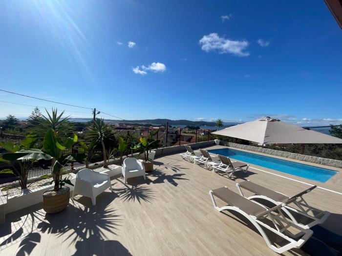 VILLA CON VISTAS AL MAR