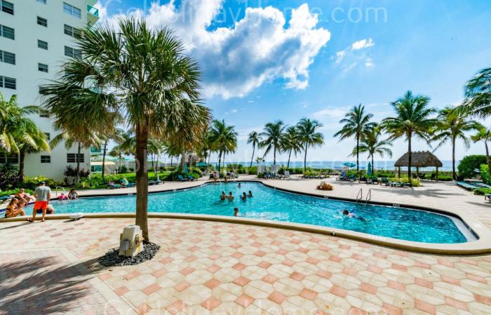 The Tides apartment Go Holiday Home 5th floor