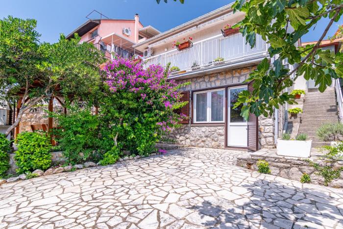 Apartments by the sea Crikvenica - 21501