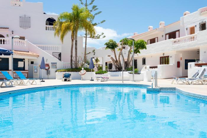SEAVIEW PORT ROYAL, Los Cristianos, Heated Pool, WiFi