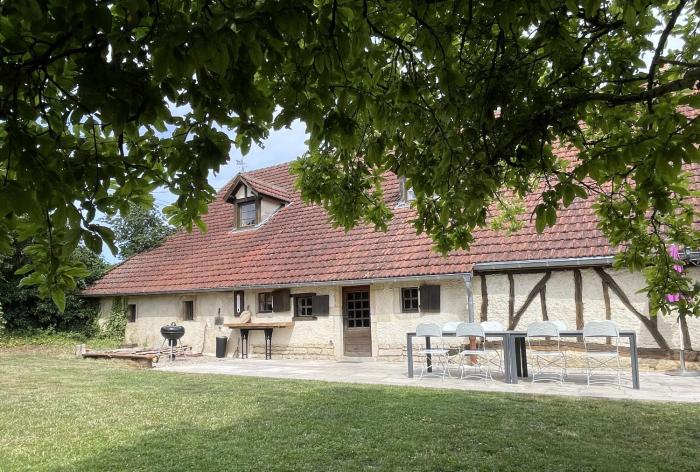 Grand gîte de charme à 10 min de Beaune 11-13 pers