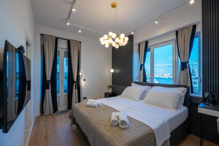 Lusso Apartment with sea view