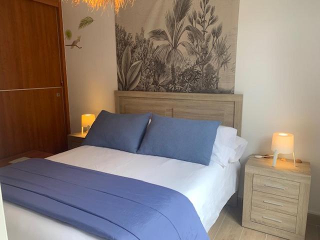 APPARTEMENT FACE À LA PLAGE Terrasse-Garage-Wifi-Draps et Serviettes