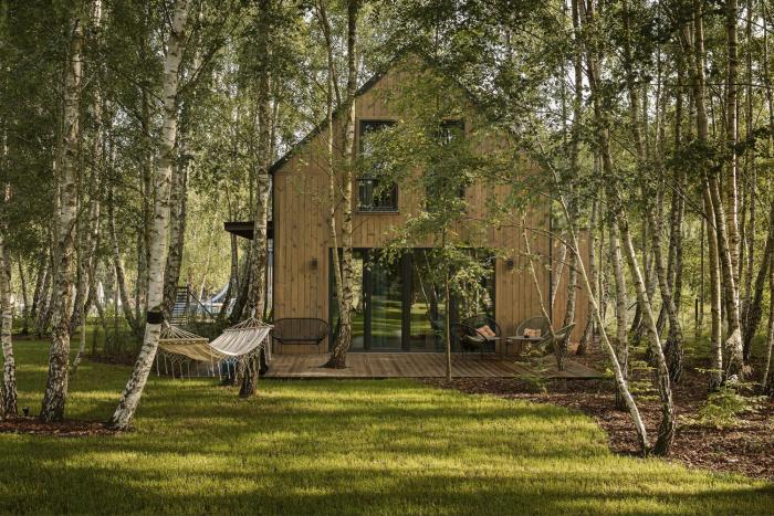 Stylove Stodoły - domy ukryte w brzozach