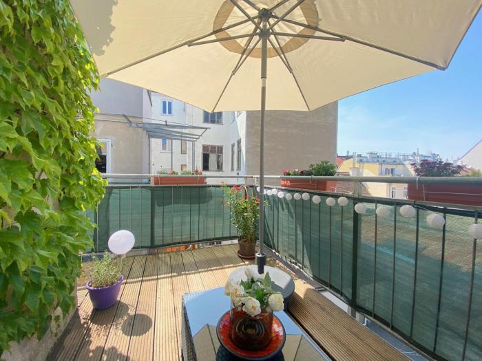 Magic Vienna Balcony Apartment