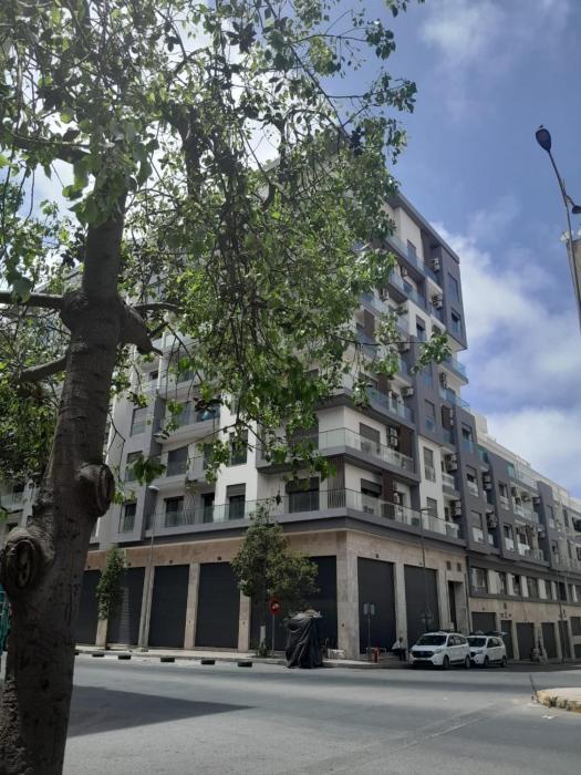 Derb Omar,Tram (L1,L2,L3),Parking and wifi gratuit