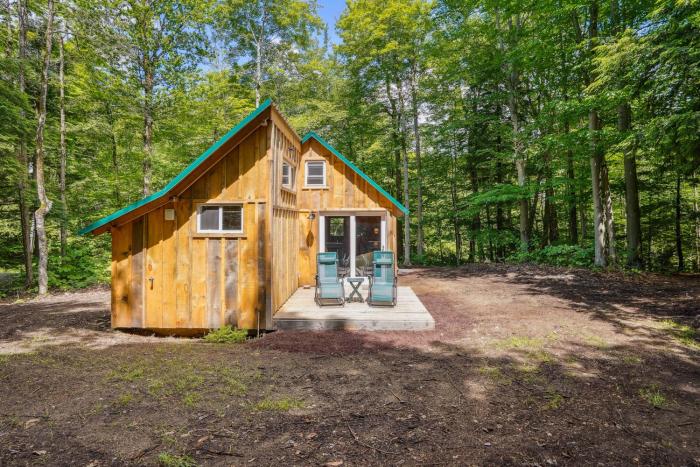 Gloversville Retreat with Patio & Lake Access!
