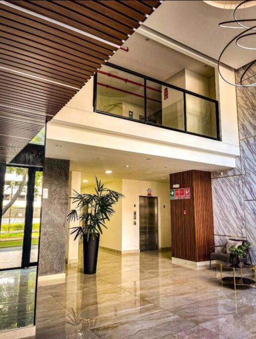 Apartament Social Tree 907