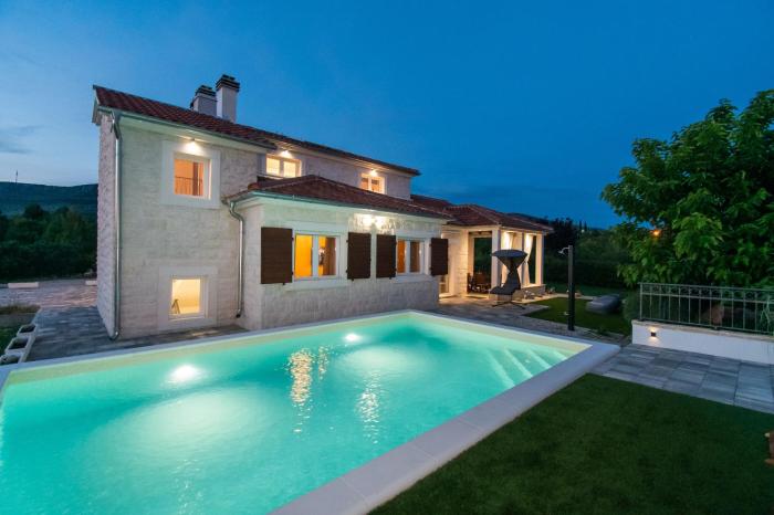 Villa Whitestone