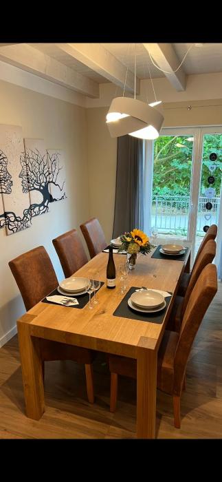 Ferienhaus Moselhöhe - 2023 neu renoviert, mit Design-Ausstattung & großem Garten