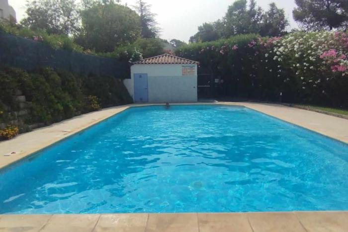 T2 duplex + piscine avec parking