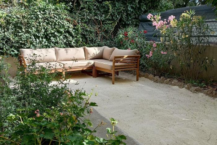 Grand appartement, 2 chambres et jardin