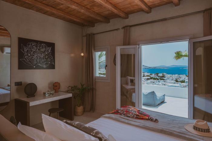 Legends in Town, by Mykonos High