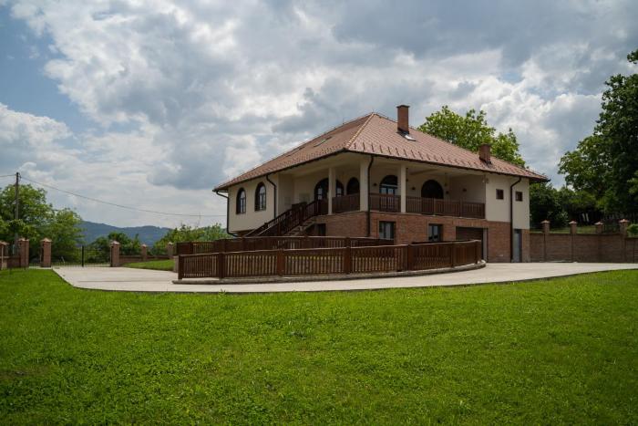 Apartmani Vinarije IN