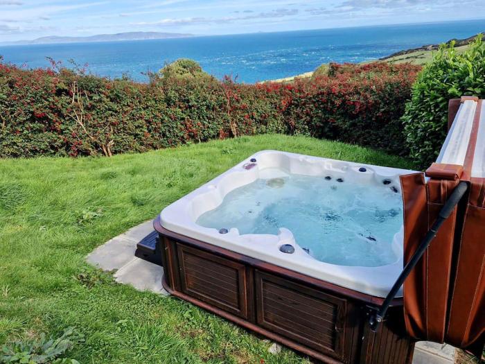 Torr Lodge- luxury log cabin with private hot tub!