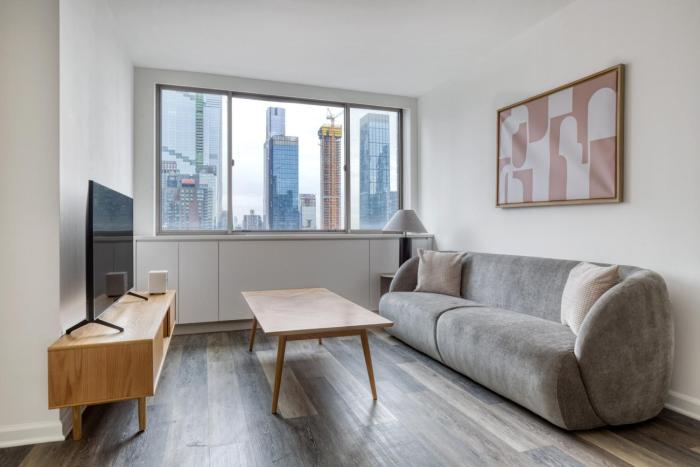 Midtown West 2br w doorman gym wd nr Times Sq NYC-1068