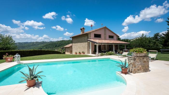 CHIPIERI 4&2, Emma Villas