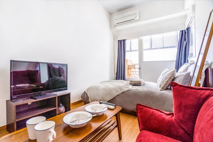 walk to Higahsi Shinjuku sta. EoQ