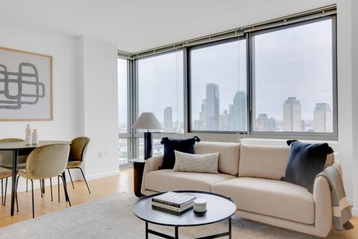 LIC 2BR w WD Elevator Doorman nr E River NYC-851