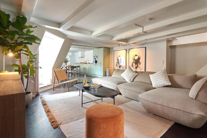 LUXURY Penthouse · Private Balcony · Heart of Copenhagen