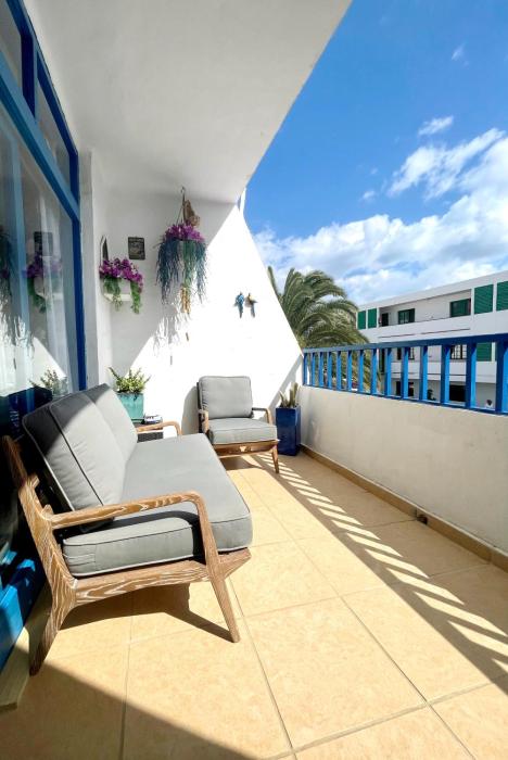 Casita Maral 2-Min Walk to Beach, Private Balcony & Garden Terrace in Puerto del Carmen