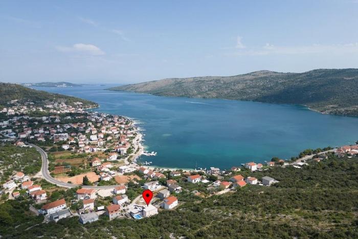 Family-friendly apartments with swimming pool Poljica, Trogir - 21592