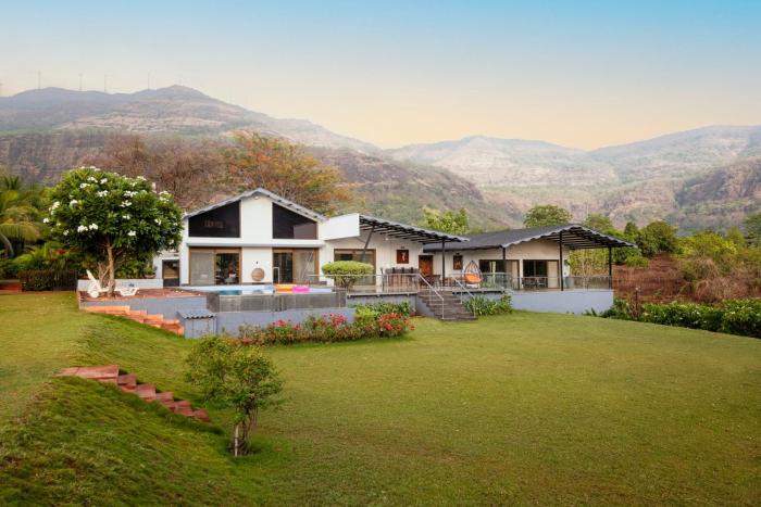 SaffronStays Sanvina Farm - A Signature Series Riverside Villa, Karjat