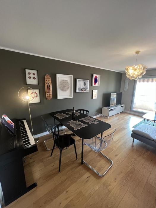 Beautiful Arty Apartment