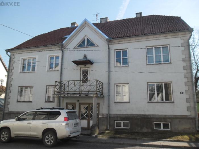 Rosy Apartment near Kuressaare Castle