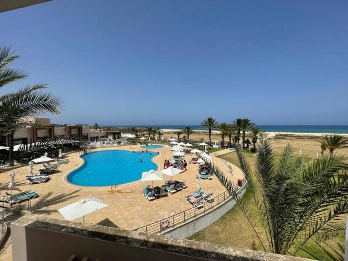 Beachfront Apartment 105- Hotel Andalucia