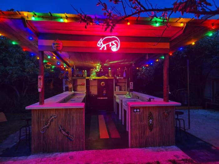 LA MAISON DU BONHEUR