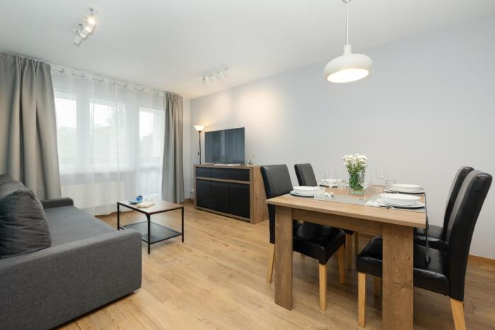 Comfy Apartment - Kołobrzeg 1 km to the Beach by Noclegi Renters