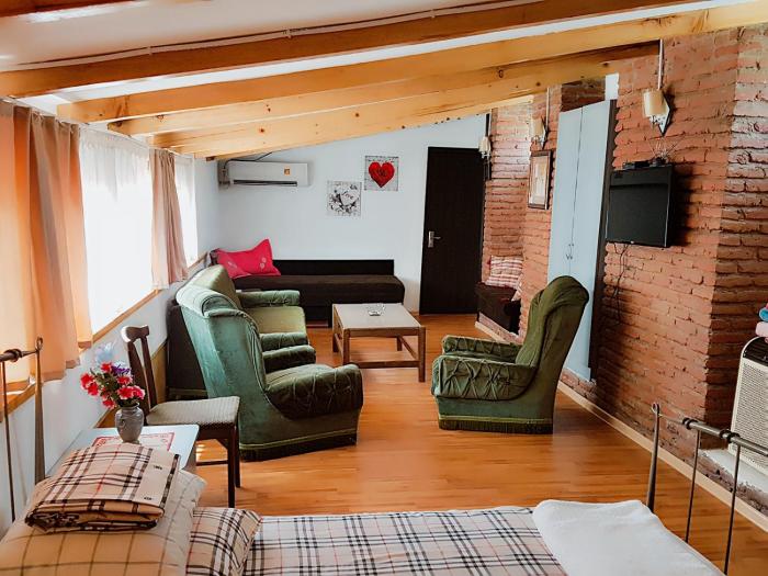 Bright Cozy King Bed Apartment in Tbilisi Center