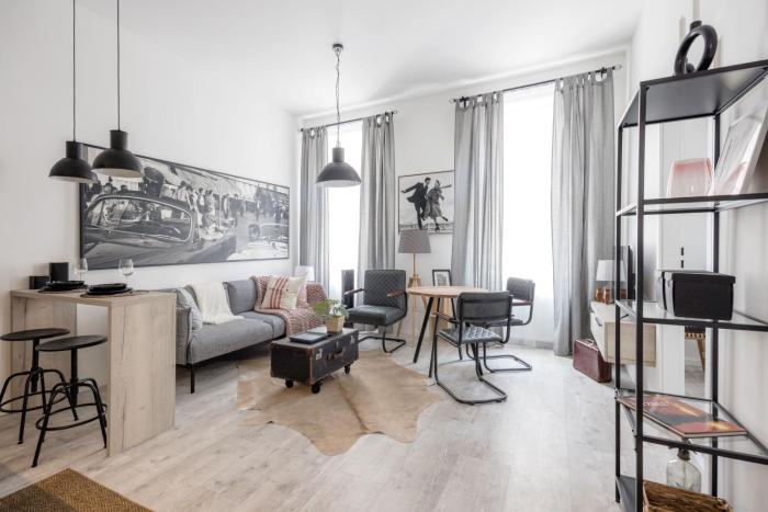 Two-bedroom apartment next to Music Academy