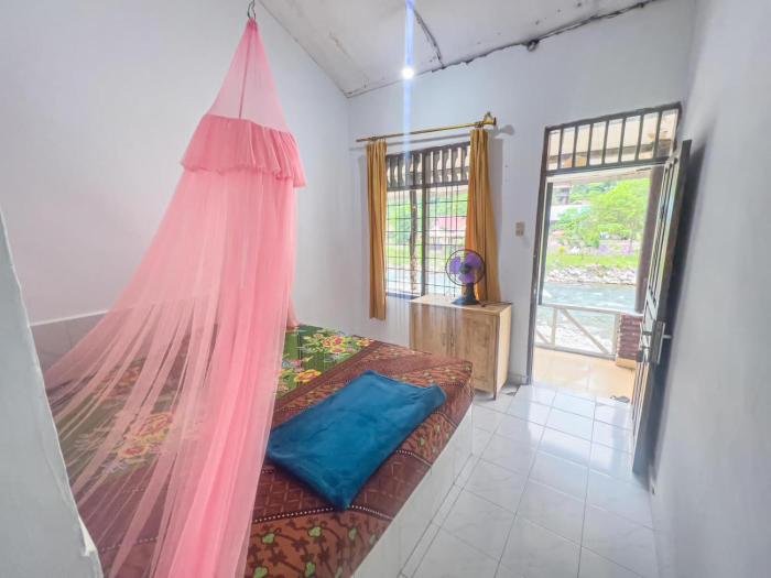 Umiyuki jungle tour only treking with us