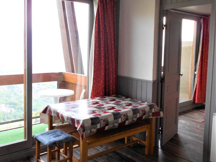 Appartement lumineux au pied des pistes avec WIFI gratuit - FR-1-267-253