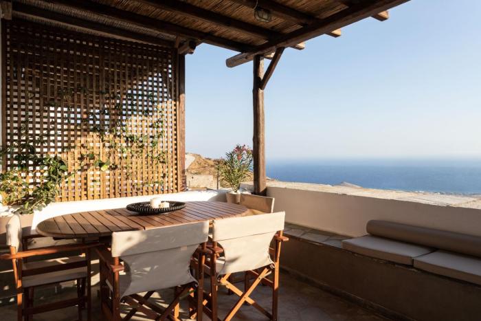 Luxury Suite in Dyo Choria