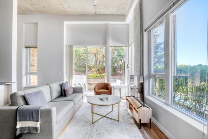 Bellevue 2BR w gym wd nr Spring District SEA-414