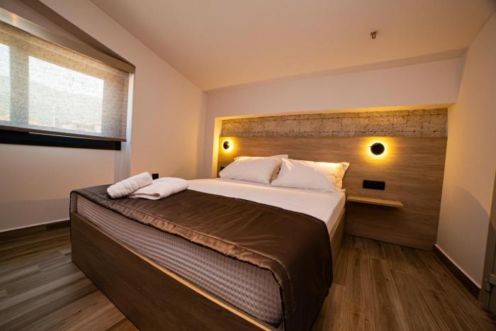 ZAKE LUXE MAISON