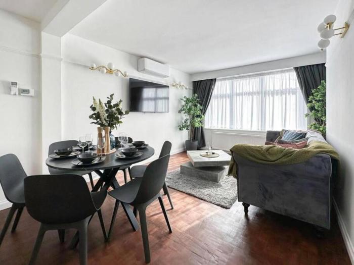 Londons Charm Modern 2BR Marylebones Best Spot