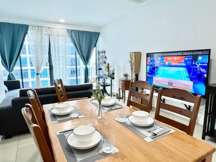 T2 1-10Pax 2Room Balcony Trefoil Setia Alam TV Wi-Fi