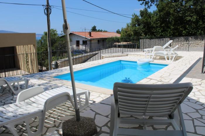 Apartment INES 2 with terrace, sea view, Jacuzzi, outdoor pool