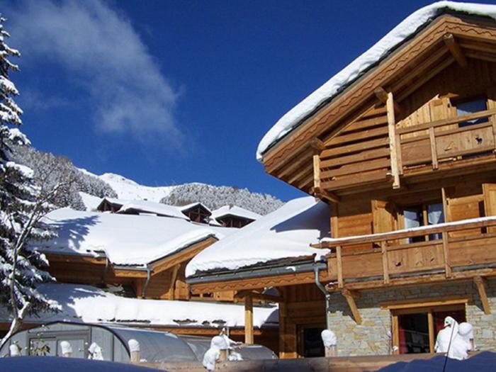 Chalet in Les Deux Alpes with Heated Pool