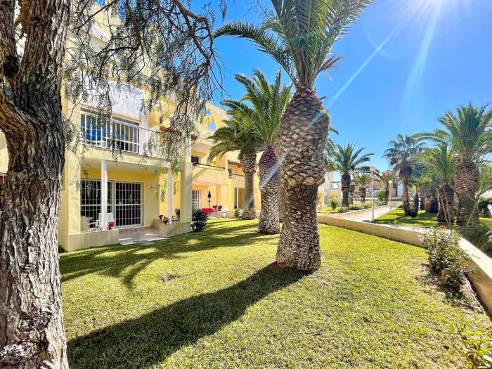 Apartment by Roquetas Beach