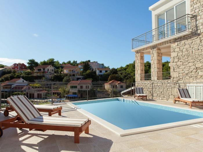Charming Beach Villa in Vela Luka