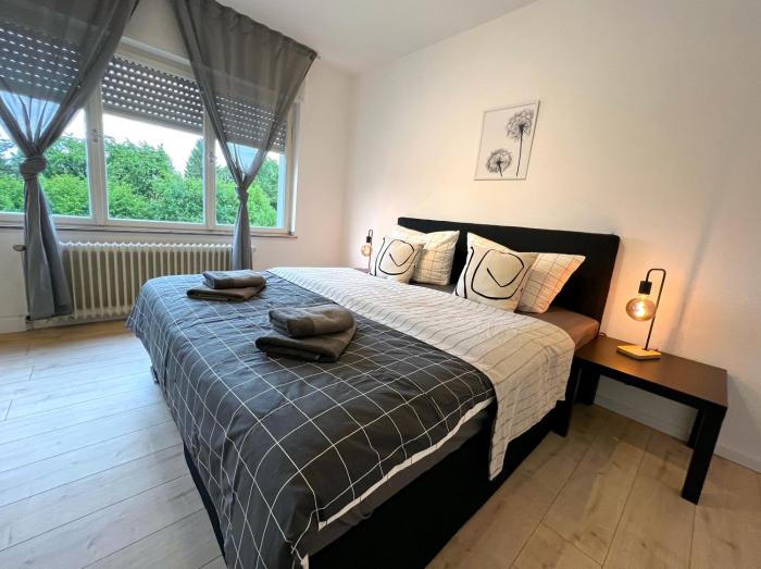 One Bed and One Sofa Bed, Self Check in, Invoice