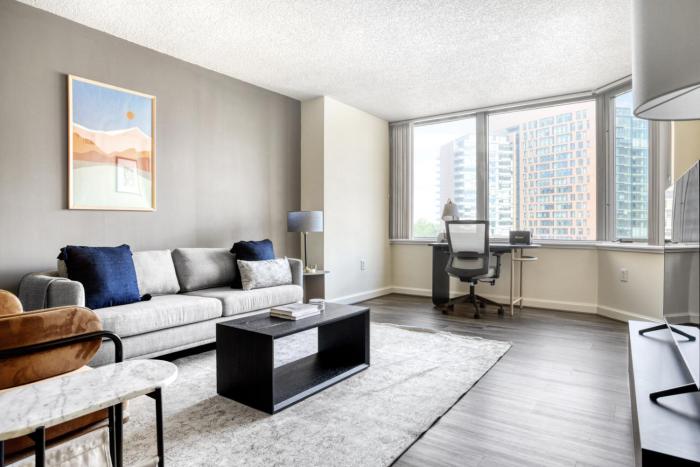 Bethesda 1BR w WD Concierge Rooftop nr Metro WDC-514